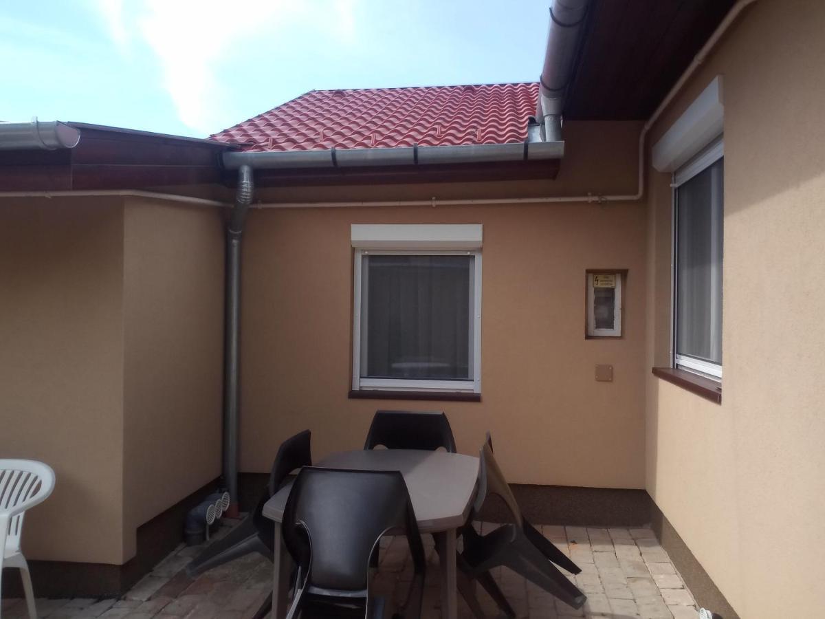 Start Apartmanok Pécs Exterior foto