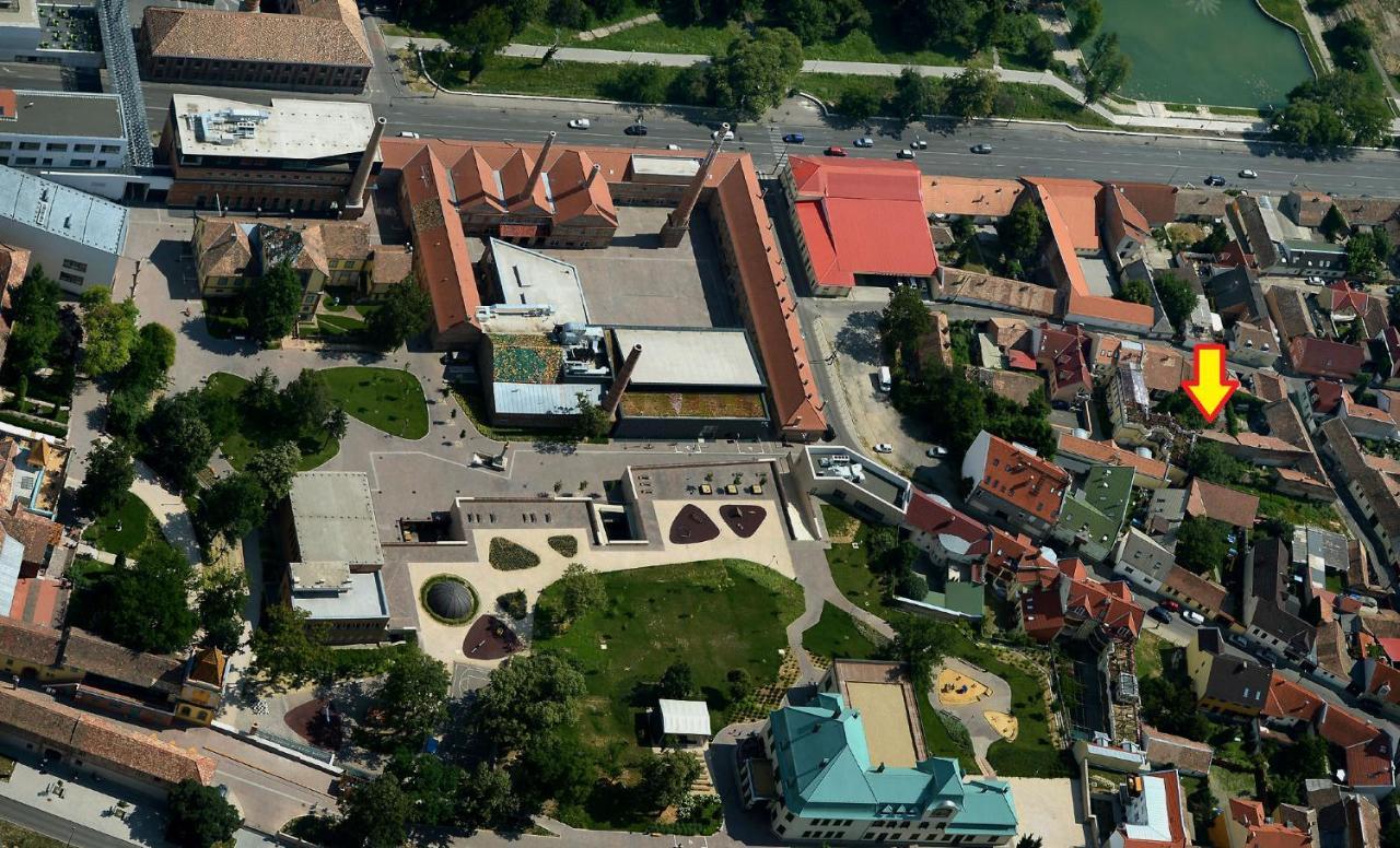 Start Apartmanok Pécs Exterior foto