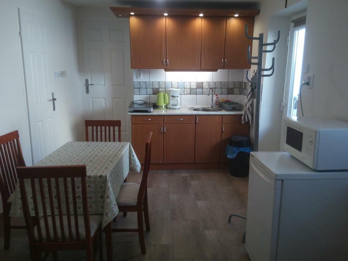 Start Apartmanok Pécs Exterior foto